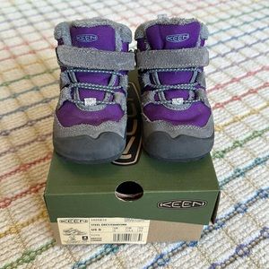 Keen Knotch Chukka winter boot, toddler size 6